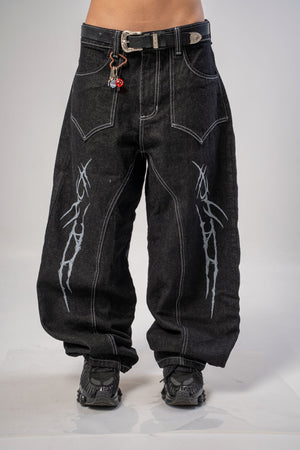 Barrel jeans corte curvo CHILL - denim streetwear hecho en Colombia