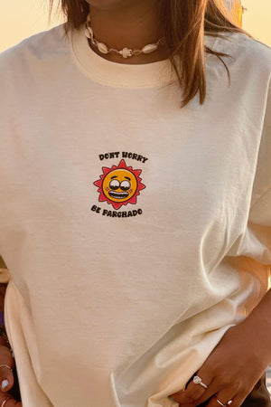 Camiseta boxy fit CHILL — streetwear hecho en Colombia