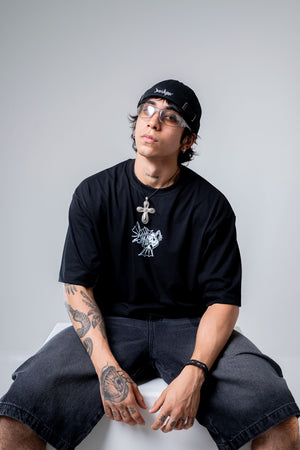 Camiseta boxy fit CHILL — streetwear hecho en Colombia