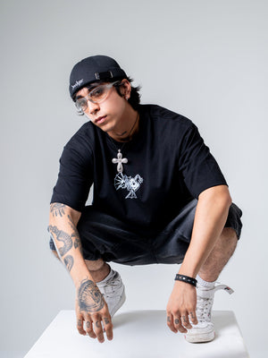 Camiseta boxy fit CHILL — streetwear hecho en Colombia