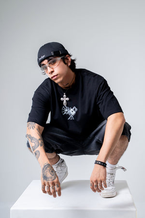 Camiseta boxy fit CHILL — streetwear hecho en Colombia