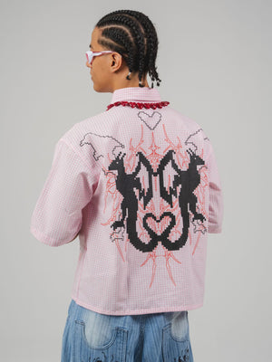 Camisa Frog Closures CHILL boxy fit rosa cuadros — estampado tribal pixel art y cierres tipo alamar, streetwear hecho en Colombia