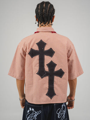 Camisa con alamares Patched cross CHILL boxy fit Terracota cuadros — parches de cruces góticas en gingham, streetwear hecho en Colombia