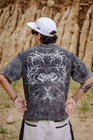 Camiseta Washed Demon