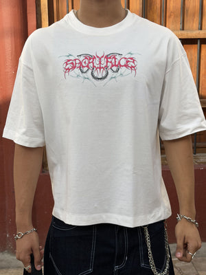 Camiseta CHILL oversize vainilla — algodón peinado 230gr con estampado anime gótico de guerrero alado en serigrafía, streetwear hecho en Colombia