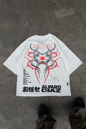 Camiseta Omakase CHILL oversize ivory — algodón peruano 250gr con estampado pulpo y kanjis japoneses en serigrafía rojo y negro, streetwear hecho en Colombia