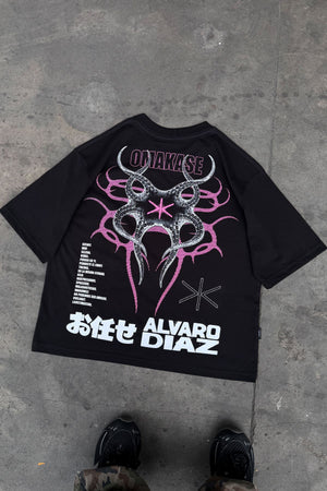 Camiseta Omakase CHILL oversize ivory — algodón peruano 250gr con estampado pulpo y kanjis japoneses en serigrafía rojo y negro, streetwear hecho en Colombia