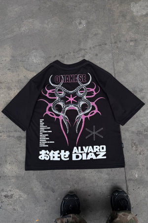 Camiseta Omakase CHILL oversize ivory — algodón peruano 250gr con estampado pulpo y kanjis japoneses en serigrafía rojo y negro, streetwear hecho en Colombia