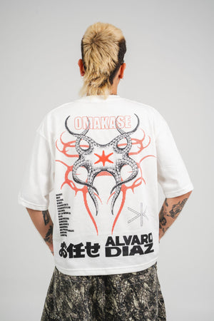 Camiseta Omakase CHILL oversize ivory — algodón peruano 250gr con estampado pulpo y kanjis japoneses en serigrafía rojo y negro, streetwear hecho en Colombia