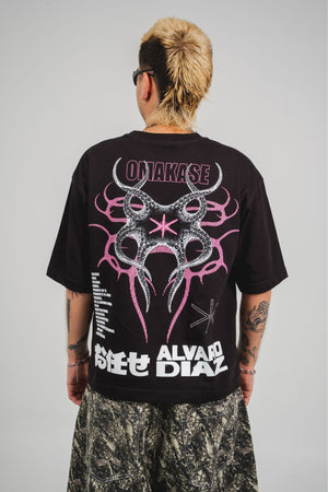 Camiseta Omakase CHILL oversize ivory — algodón peruano 250gr con estampado pulpo y kanjis japoneses en serigrafía rojo y negro, streetwear hecho en Colombia