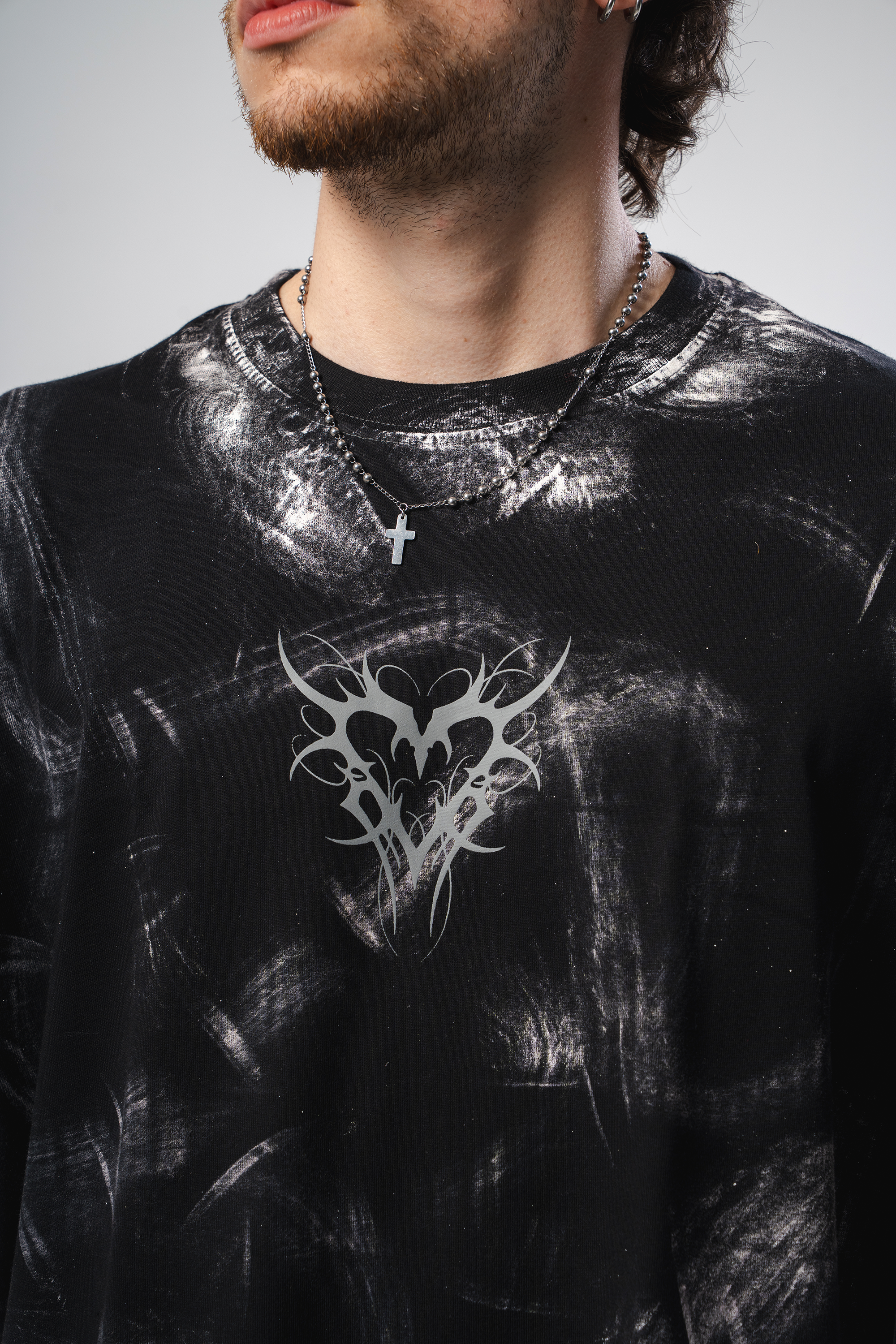 Camiseta Distressed Tribal Heart