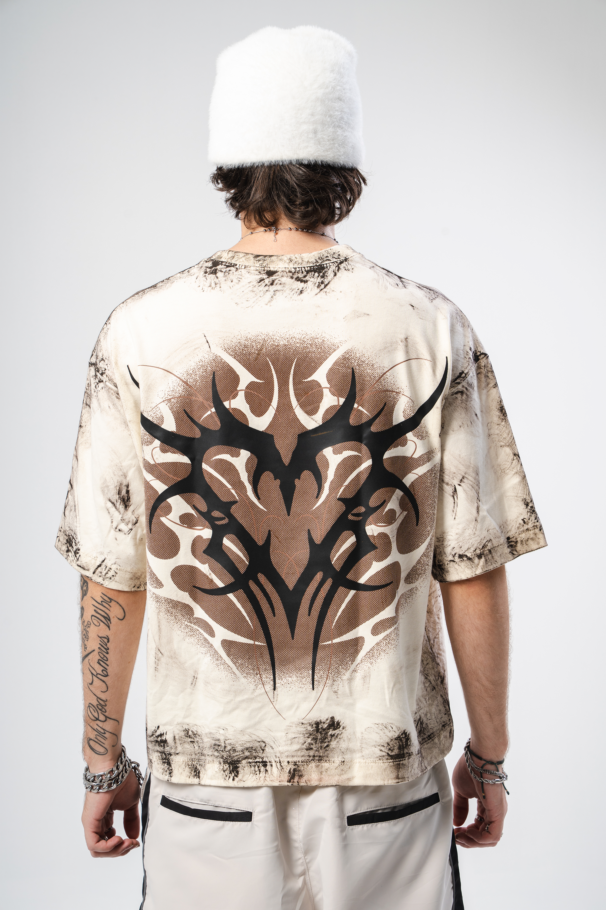 Camiseta Distressed Tribal Heart