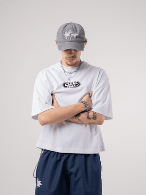 Camiseta boxy fit CHILL — streetwear hecho en Colombia