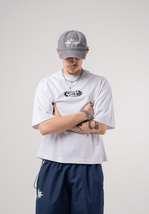 Camiseta boxy fit CHILL — streetwear hecho en Colombia
