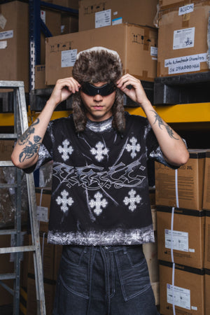 Camiseta boxy fit distressed CHILL - streetwear colombiano