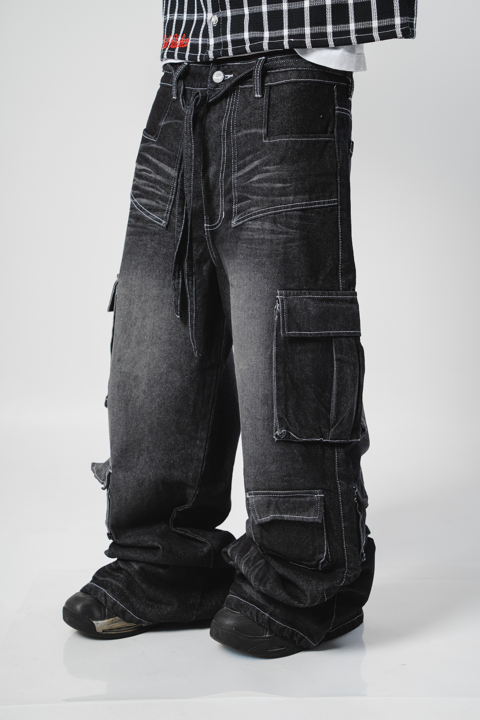 Twisted Cargo Jean