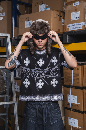 Camiseta Distressed Chill Cross