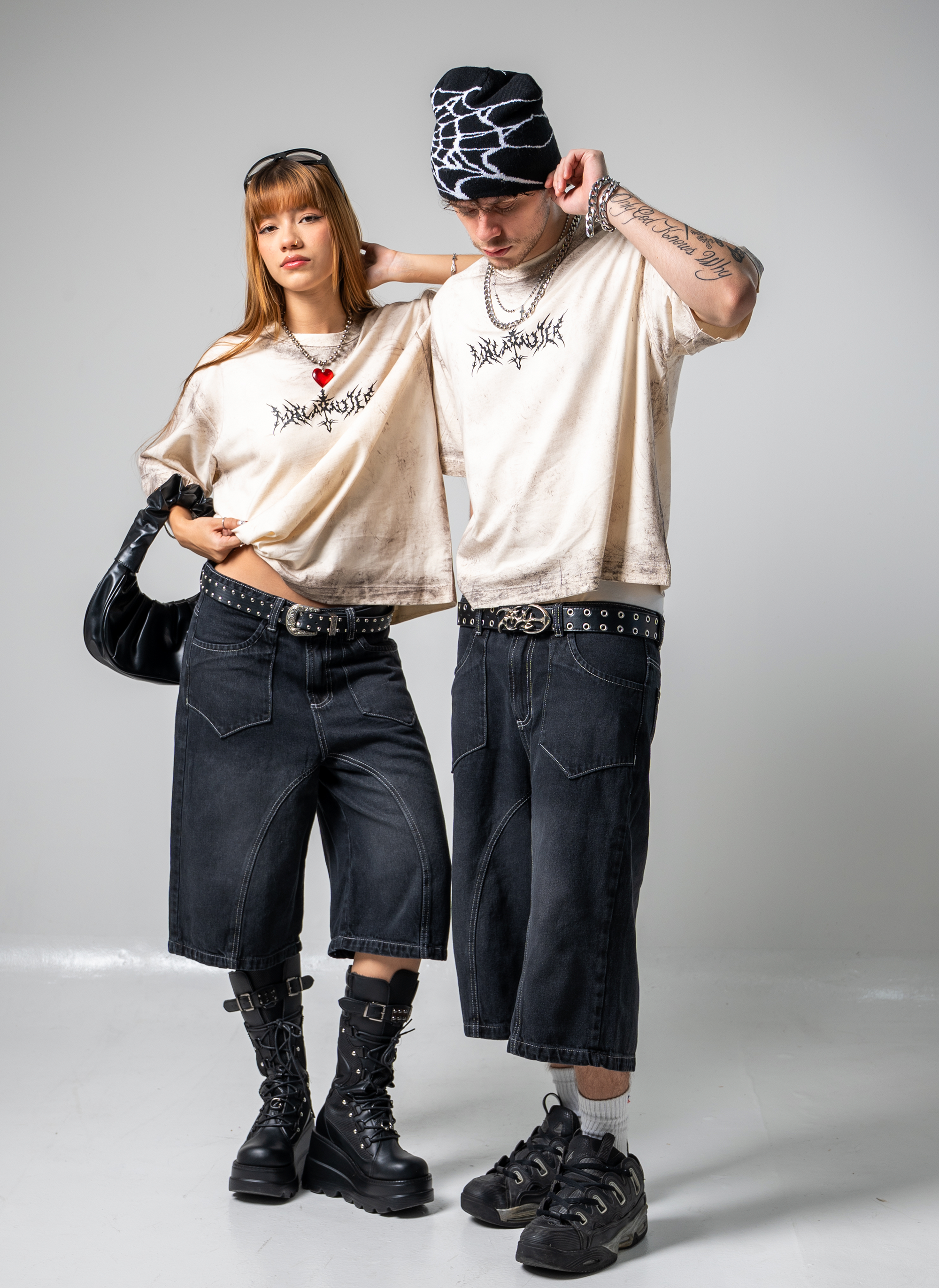 Camiseta Distressed Hadas Góticas