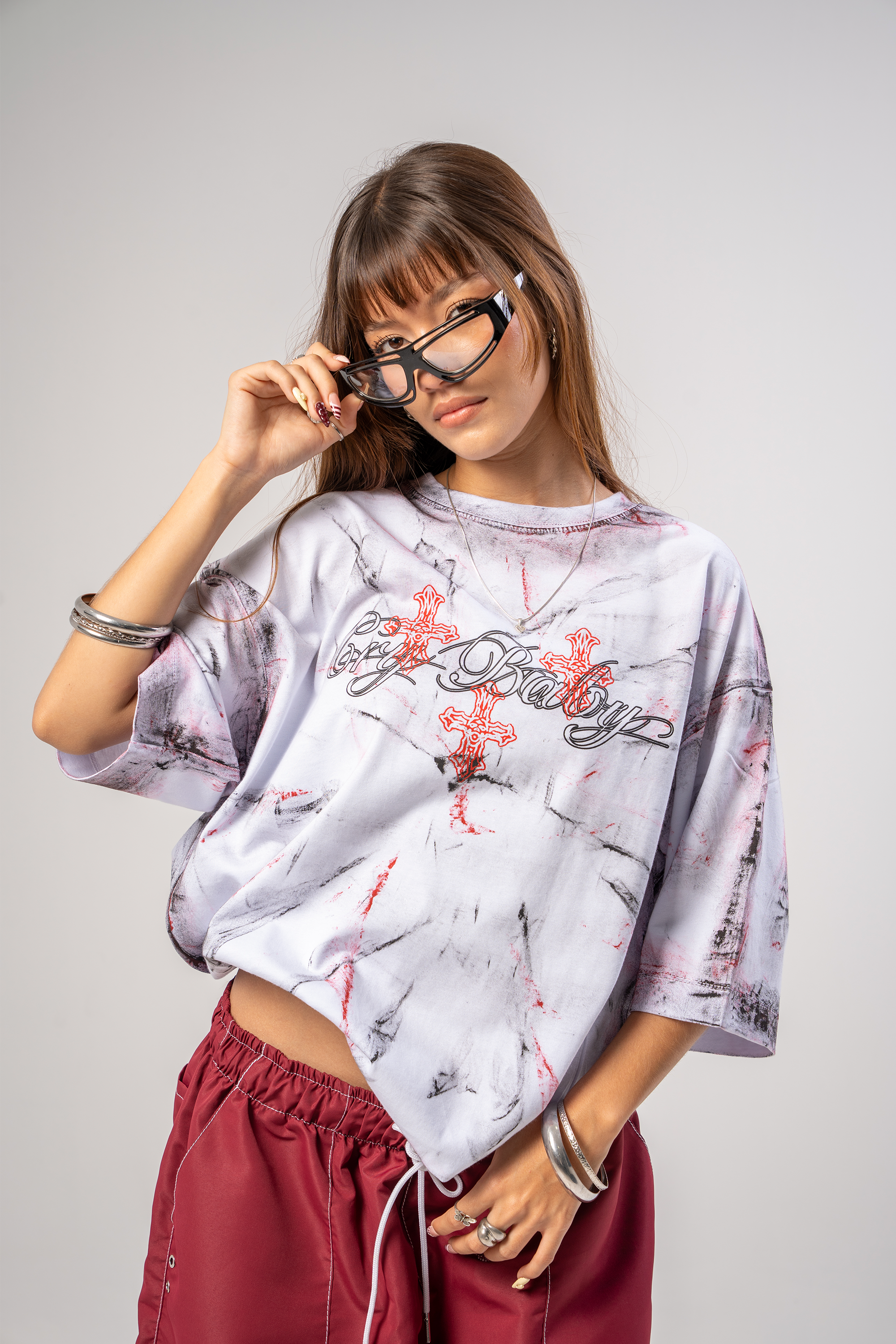 Camiseta Distressed Cry baby