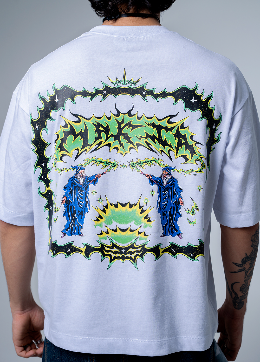 Camiseta Makia animado