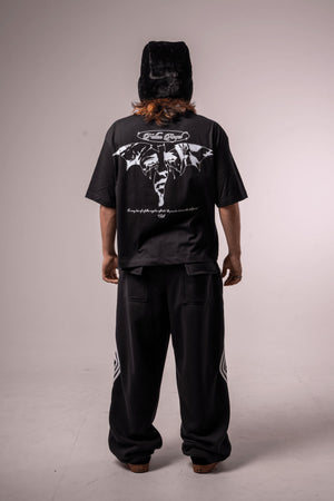 Camiseta boxy fit CHILL — streetwear hecho en Colombia