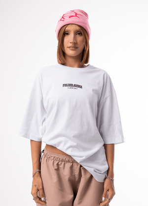 Camiseta oversize fit CHILL — streetwear hecho en Colombia
