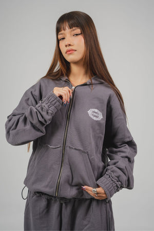 Hoodie Lace CHILL gris oversize 400gr — algodón con doble cierre YKK y detalles raw edge deconstruidos, streetwear hecho en Colombia