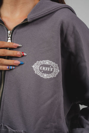 Hoodie Lace CHILL gris oversize 400gr — algodón con doble cierre YKK y detalles raw edge deconstruidos, streetwear hecho en Colombia