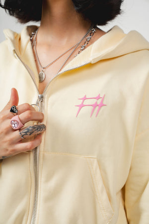 Hoodie con cierre Chill Spinas CHILL amarillo oversize unisex 330gr — algodón con logo espinas rosado en serigrafía alto relieve, streetwear minimalista hecho en Colombia