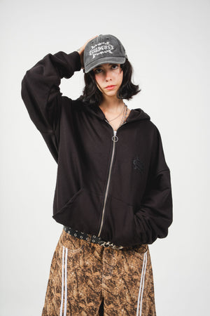 Hoodie con cierre Chillcore CHILL negro oversize unisex 330gr — algodón con logo en serigrafía alto relieve, hoodie minimalista hecho en Colombia