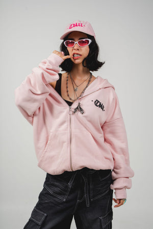 Hoodie con cierre Chill Pink CHILL rosa oversize unisex 400gr — algodón con estampado tribal gótico en serigrafía alto relieve en pecho y espalda, streetwear hecho en Colombia