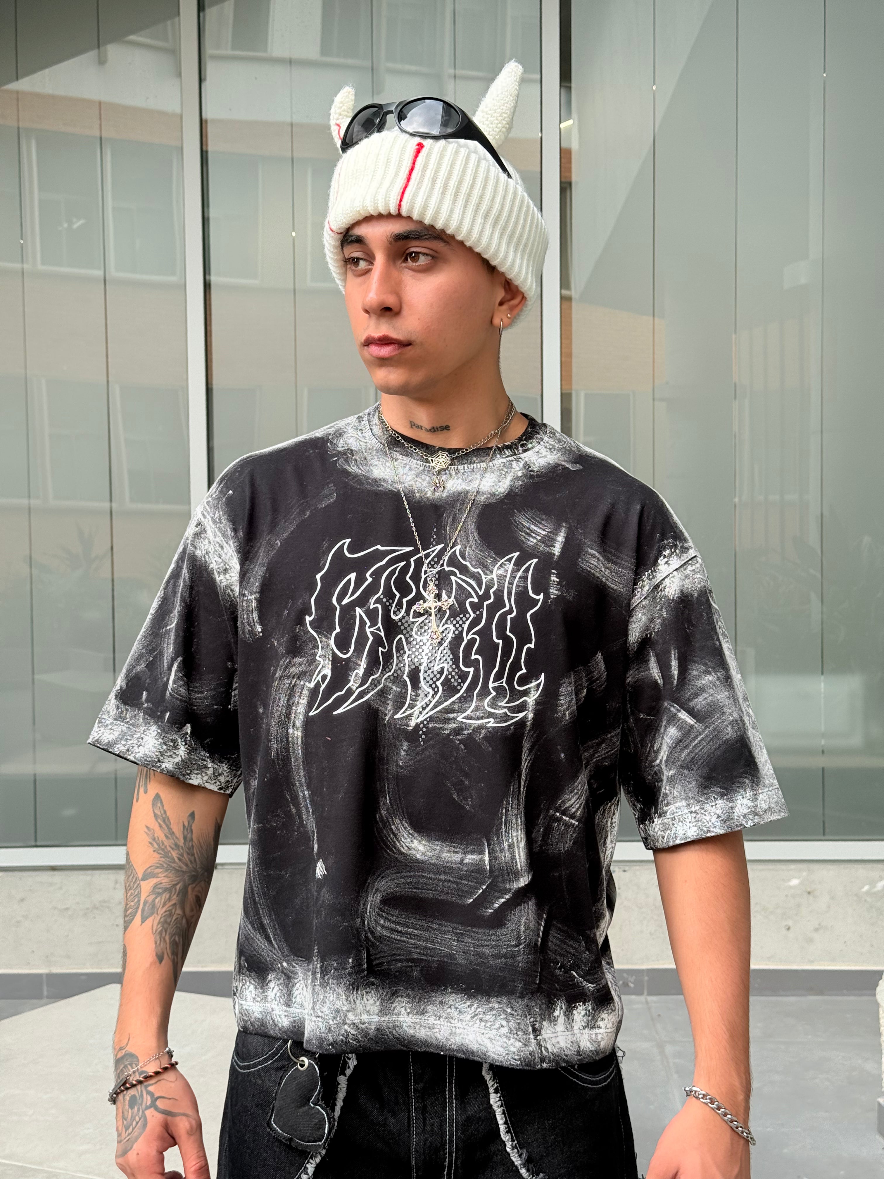 Camiseta Distressed Chill Lover Club