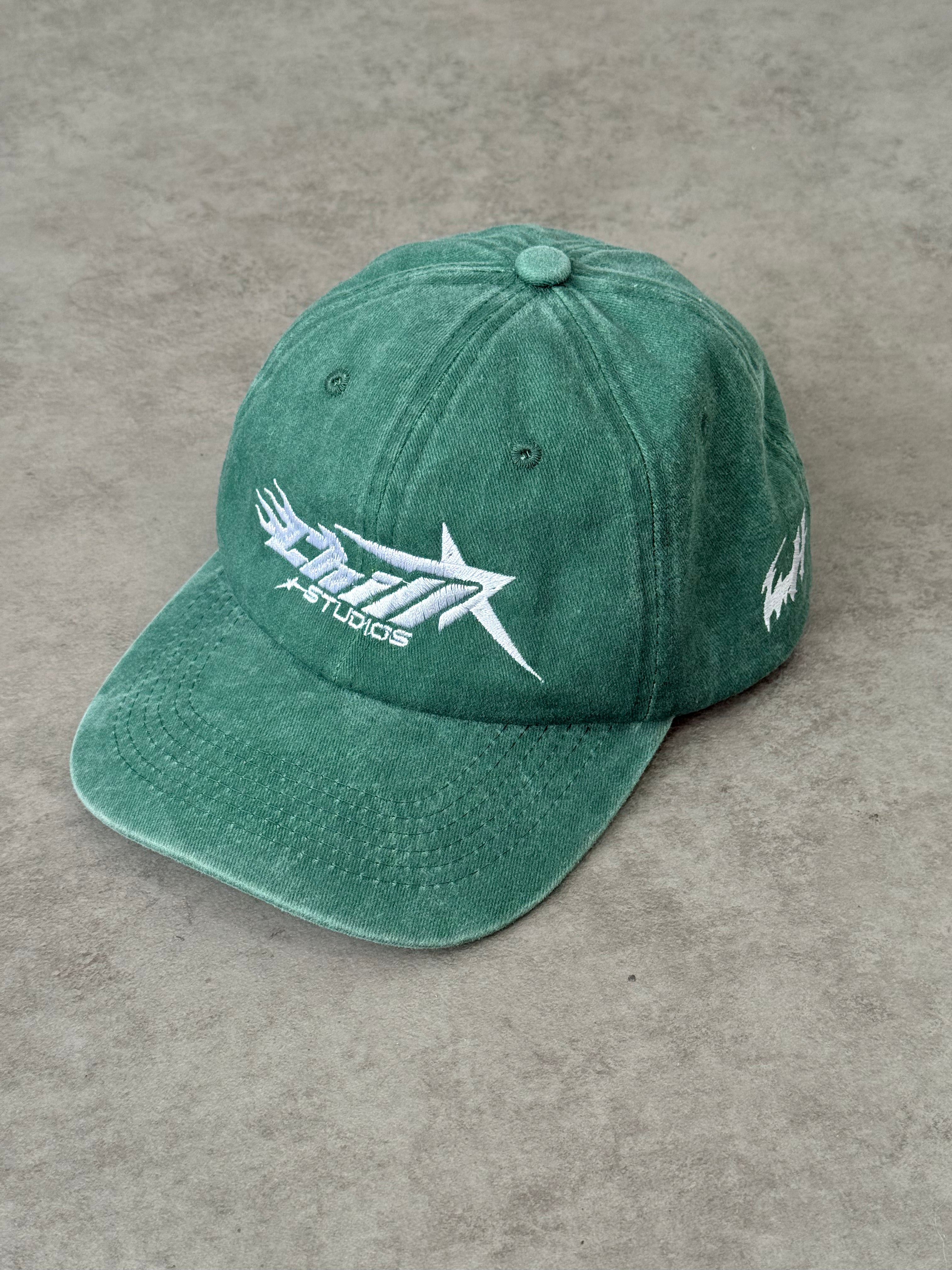 Gorra Washed Reborn Chill Studios