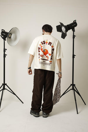 Camiseta boxy fit CHILL — streetwear hecho en Colombia