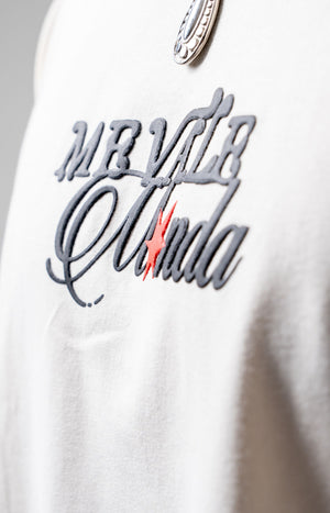 Camiseta boxy fit CHILL — streetwear hecho en Colombia