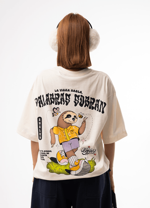 Camiseta oversize fit CHILL — streetwear hecho en Colombia