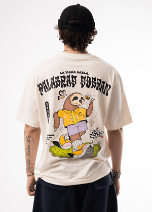 Camiseta oversize fit CHILL — streetwear hecho en Colombia