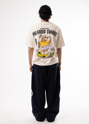 Camiseta oversize fit CHILL — streetwear hecho en Colombia