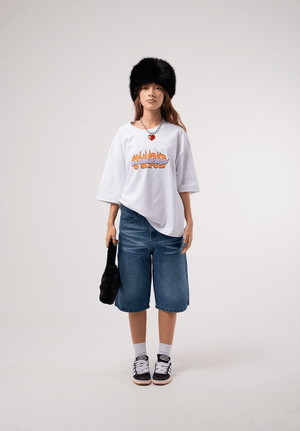 Camiseta boxy fit CHILL — streetwear hecho en Colombia