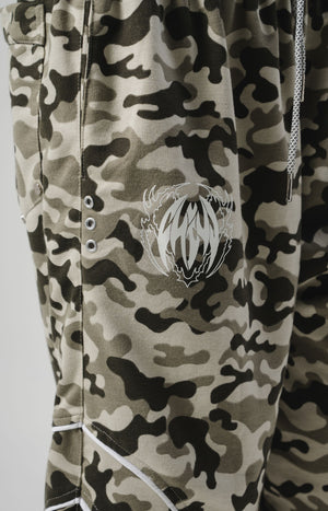 Sudadera Camo CHILL gris verdoso baggy — algodón con ribetes blancos y bordado tribal, streetwear hecho en Colombia