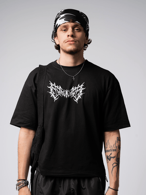 Camiseta boxy fit CHILL — streetwear hecho en Colombia